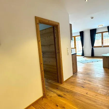 In Stubaital Near Lift, Cleaning Included Appartement Neustift im Stubaital
