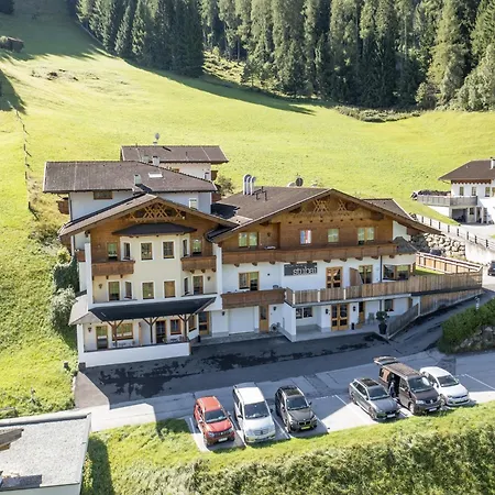 Appartement In Stubaital Near Lift, Cleaning Included Neustift im Stubaital